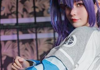 Azami女王的作品集：分享你从未见过的“册封仪式”