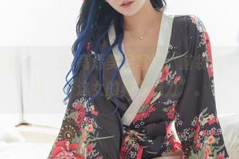 看完Dami(퀸다미)的高清美足写真，脑袋里只剩一个念头，“这女的真有魅力”。