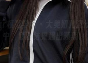 MFStar模范学院 – 大美妞儿沉浸在黑丝中，套图结果超出预期。