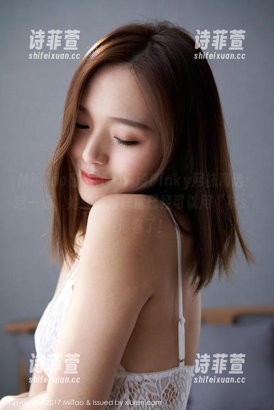 MiiTao蜜桃社-佩琦Pinky MiiTao蜜桃社 - 佩琦Pinky网袜精选:这一刻,她的酷炫程度已经可以用“袜s”来形容了!
