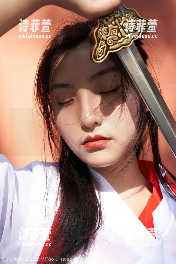 MiiTao蜜桃社-陌子Mandy MiiTao蜜桃社 - 户外的陌子Mandy,作品无圣光,不小心捡到的冷知识:风也是个好模特!