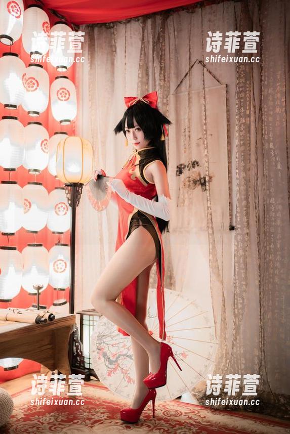 一系列的Money冷冷私房图包，谁会猜到女王也能这么冷酷？