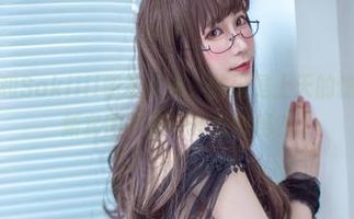 当吊带和Sakiiii翎柒相遇，的确是上天的馈赠！最新套图不来一睹为快吗？