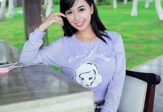 TuiGirl推女郎 – 居然能让护士服这么好看，何何夕定制写真太顶了