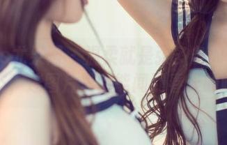 UGirls尤果网 – 温柔就是张多多的一种固定状态，连图片里都能闻到春天的味道。