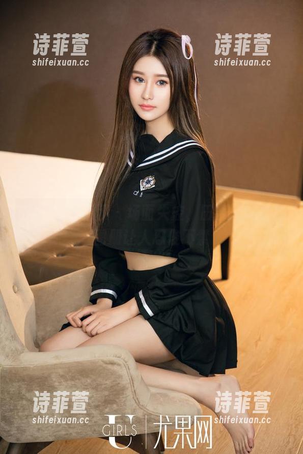 UGirls尤果网 - 场面失控，田慕儿的礼服图册让人忍俊不禁