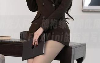 Xiuren秀人网 – 旗袍缘何如此撩？快来瞧瞧孟狐狸FoxYini的高清写真！