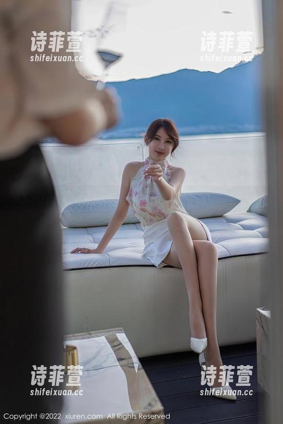 Xiuren秀人网-杨晨晨 Xiuren秀人网 - 杨晨晨的红裙福利,图集中有多少撩人细节呢?