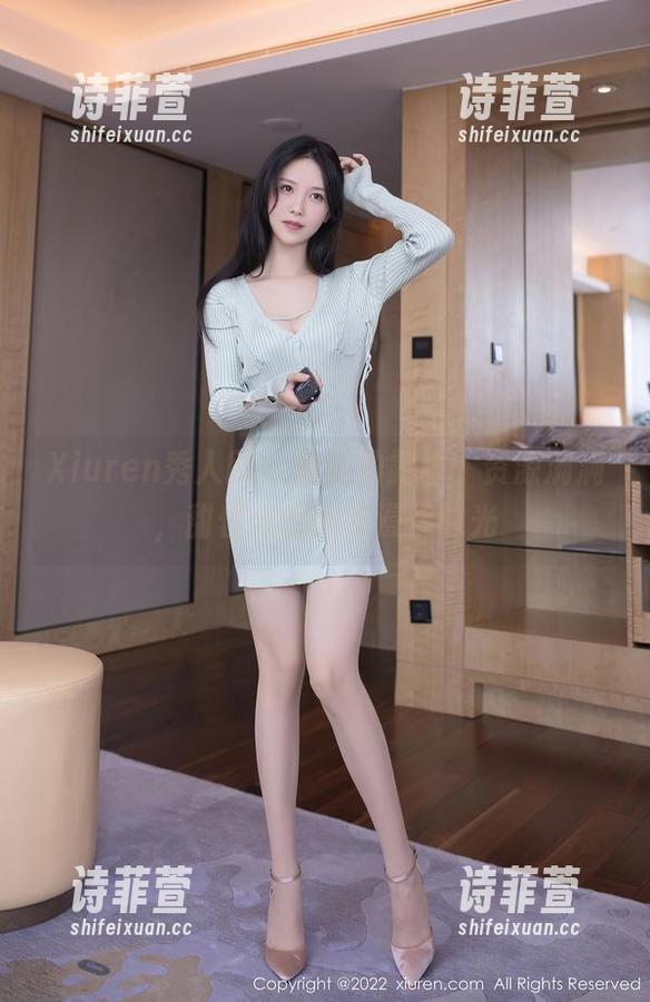 Xiuren秀人网 - 清晨的露水，资源满满，甜佳佳的裸足漫步时光