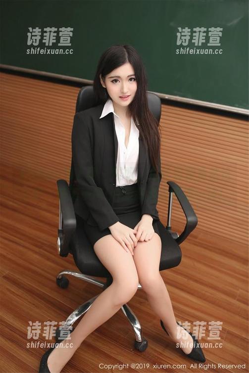 Xiuren秀人网-糯美子Mini Xiuren秀人网 - 哎呀,白丝资源竟然这么好,糯美子Mini的高清攻略走一波!