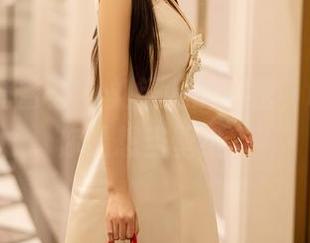 YouMi尤蜜荟 – 刘钰儿的秘密，哪个原图你最想当壁纸？
