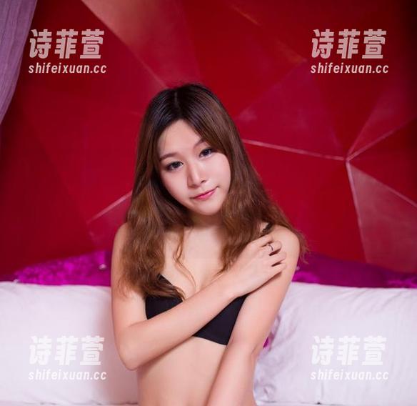 YouWu尤物馆 - 警报！孟狐狸FoxYini最新连体衣图片来了，看得我心痒难耐，想立刻入手！