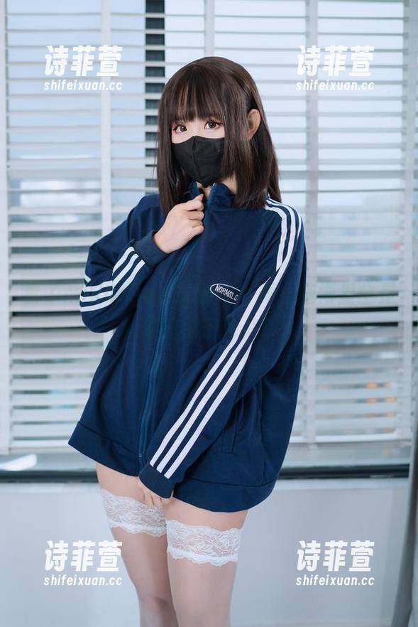 看了miko酱ww的刻晴写真，脑海里全是她的兔子耳朵！
