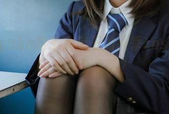 咦，nyako喵子大魔王的夏季cos图集里迷失的少女呢？