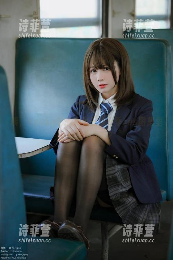 咦，nyako喵子大魔王的夏季cos图集里迷失的少女呢？