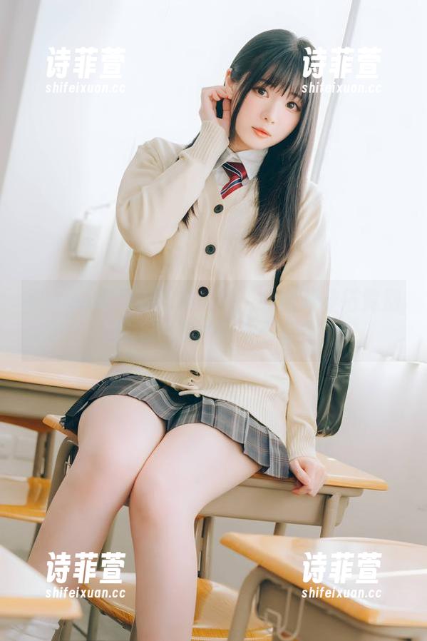 shimo霜月的睡衣套图：英梨梨穿搭竟别有洞天，果然衣服不重要？