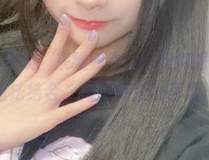 最新写真集：来瞧Wendy如何把猫猫和魔法结合，兴奋得无以言表！