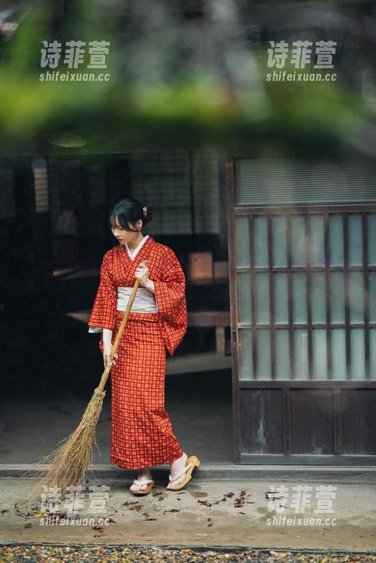 けん研的忍法来点色诱，分享这部写真集的极致气息。