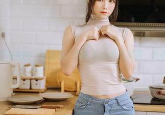 一智智和她的㭴野泳装，图库里的欢乐满满，水花四溅