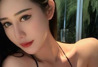 微密圈 – 说实话，不爱笑的赛琳的私拍黑丝系列，穿上之后能让人想些什么？