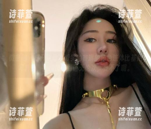 不爱笑的赛琳 微密圈 - 打开这份不爱笑的赛琳的蓝色连体比基尼写真集,直接被美到语无伦次,受不了啊。