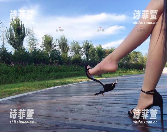 丝月神 微密圈 - 原图私拍?丝月神的修女风潮,我嘴巴不够用