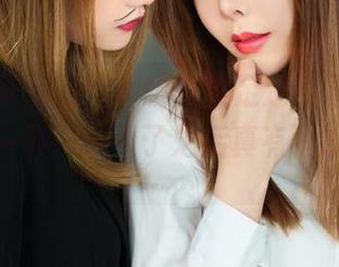 丽柜 – 幸运儿！钟晴的美足定制图片，快来体验一下——看了之后真有可能就湿了……