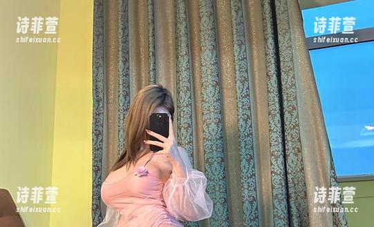 微密圈 - 谁说灰色不能活色生香？跟着乙醇子的私房美图，看飒女神如何逆袭！