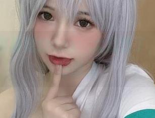 倦倦喵最新婚纱cos：太魔性了，完全不好抵挡