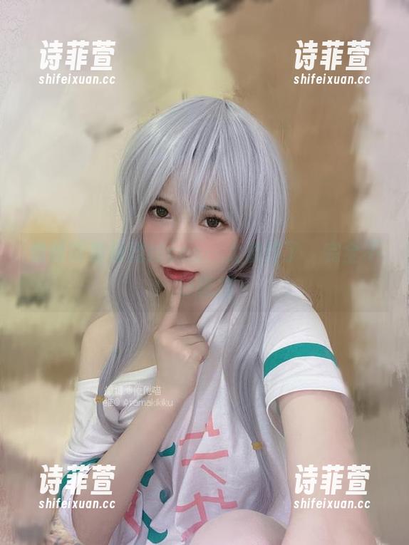 倦倦喵最新婚纱cos：太魔性了，完全不好抵挡