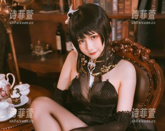 哇塞，这兔胖胖min的私拍合集，看这个吊带，有点小期待，又带点迷。