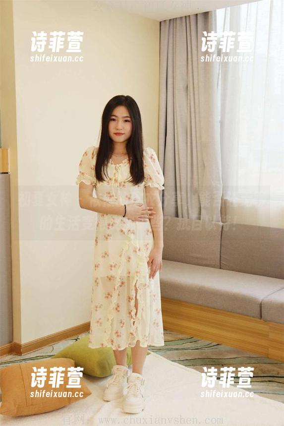 初夏女神-依依 初夏女神 - 依依的皮衣分享,能否让无聊的生活变得皮实一些?拭目以待!