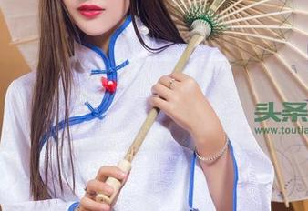头条女神 – 周思超，裤里丝的写真，想问问这个设计师脑洞多大