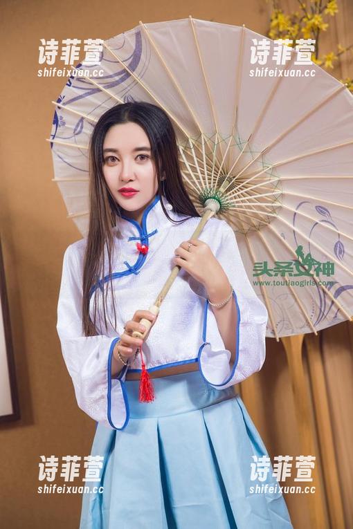 头条女神-周思超 头条女神 - 周思超,裤里丝的写真,想问问这个设计师脑洞多大