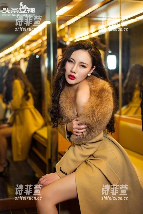 头条女神 - 温心怡的水手服全集，下载一路平滑，准备好了吗？