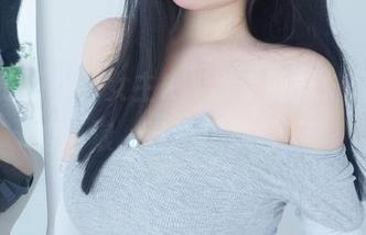 写真更新，“女主K”水手服妹妹像漂浮的海浪，谁不想划两下？
