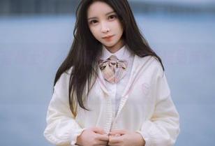新世纪福音战士？不，是妍子坚不可摧最新分享的模仿大赛，看谁更像！