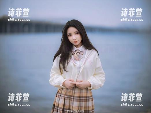 新世纪福音战士？不，是妍子坚不可摧最新分享的模仿大赛，看谁更像！