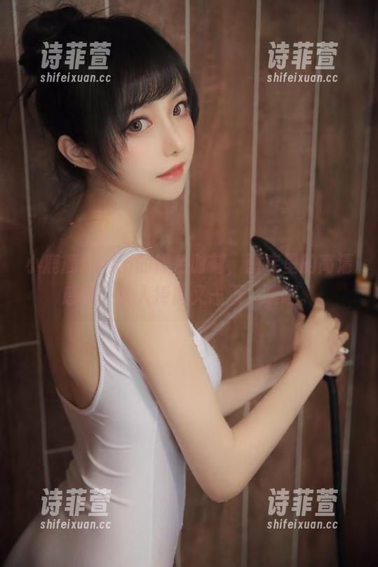 小鹿鹿shika的黑色时刻，图库里的高清感叹，让人捧腹又忐忑，嘿嘿。