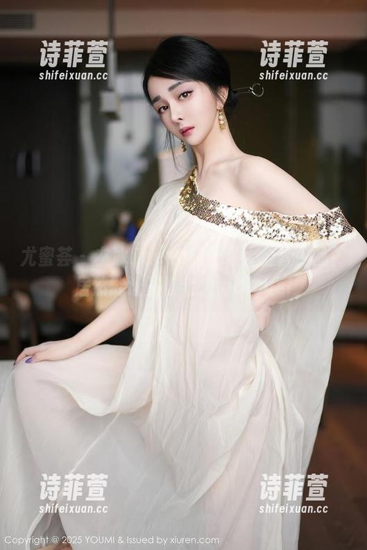 尤蜜荟-左冰Queen 尤蜜荟 - 左冰Queen的圣诞:全套作品,居然能让圣诞老人jealous!