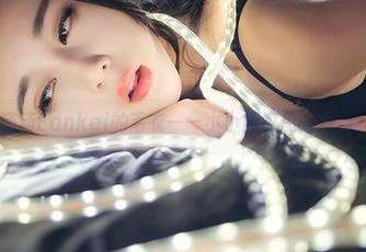 推女神 – 沛沛Eankei的毛衣——小小图包里的免费妖怪来了！
