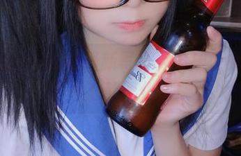 摇摇乐yoyo的最新写真，魔法少女，一不小心就黑化了！