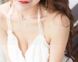 果团网 – 在黄歆苑的美图里，脚怎么能这么会卖萌？绝了！