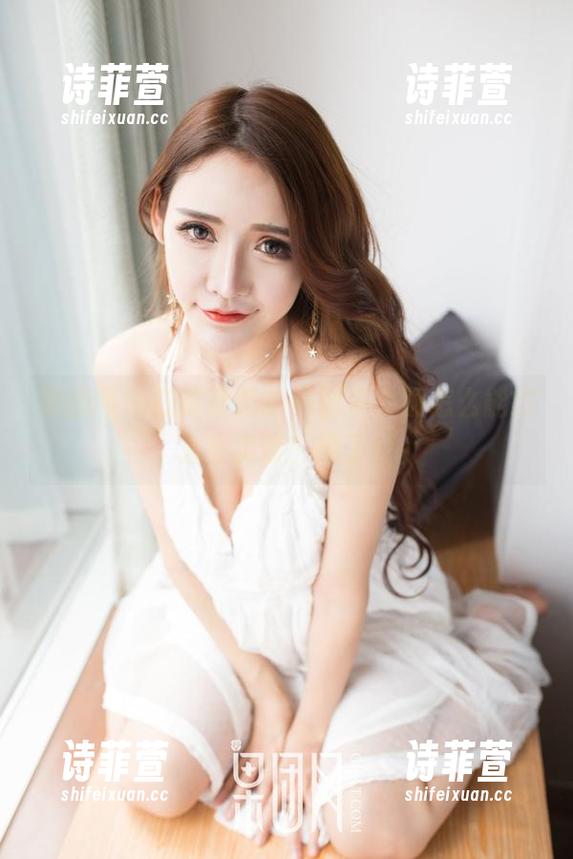 果团网 - 在黄歆苑的美图里，脚怎么能这么会卖萌？绝了！