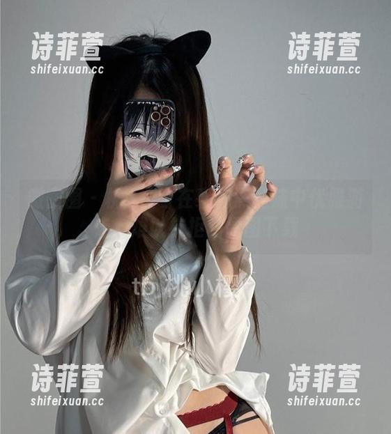 桃沢樱呀 微密圈 - 桃沢樱呀在裹胸黑丝袜中优雅游走,难以抗拒的原图下载