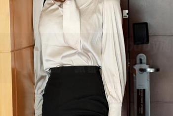 模范学院 – 精选图集：佟蔓baby的制服，随便扔一张都是捡到宝！