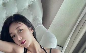 微密圈 – 双人写真入镜的牛奶里的果汁：这名字听起来像是要喝东西一样！