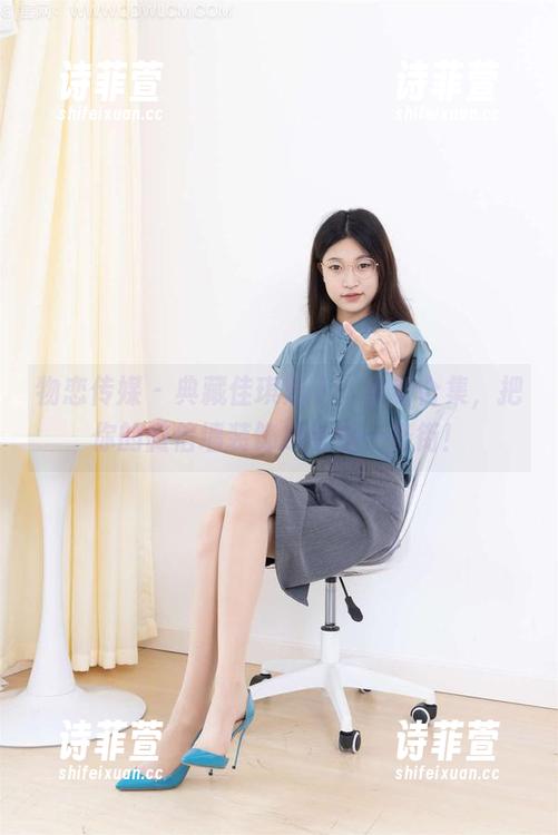 物恋传媒 - 典藏佳琪奶牛：最新合集，把你的微信墙装饰成牧场一条街！