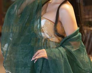 玉汇yuuhui“秘书”合集，工作间隙的调皮捣蛋