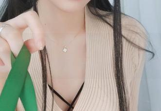 眼酱大魔王w的秘书套图，压轴欣赏如同风景。